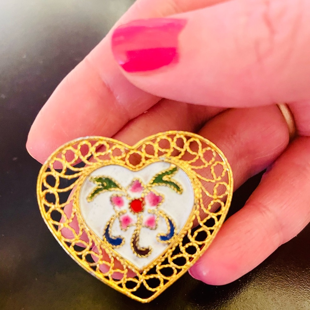 Vintage Gold Filigree and Enamel Floral Brooch